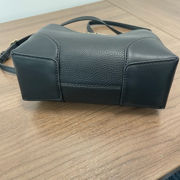 NWT Nine West Black Pebbled Crossbody Bag - Picture 6 of 7